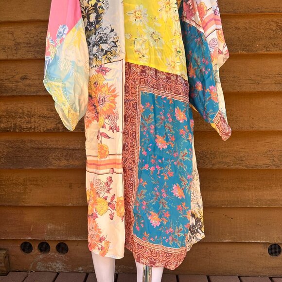 Free People California Patched with Love Kimono Robe Brand New Size M/L - Picture 8 of 9